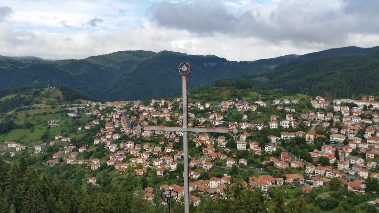 Село Момчиловци